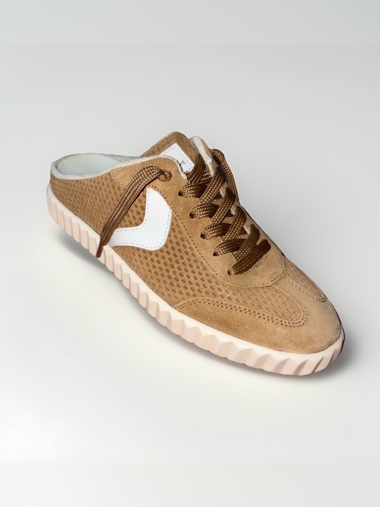 Voile Blanche Shoes - NWT VOILE BLANCHE Ines Sneaker Mule in Caramel